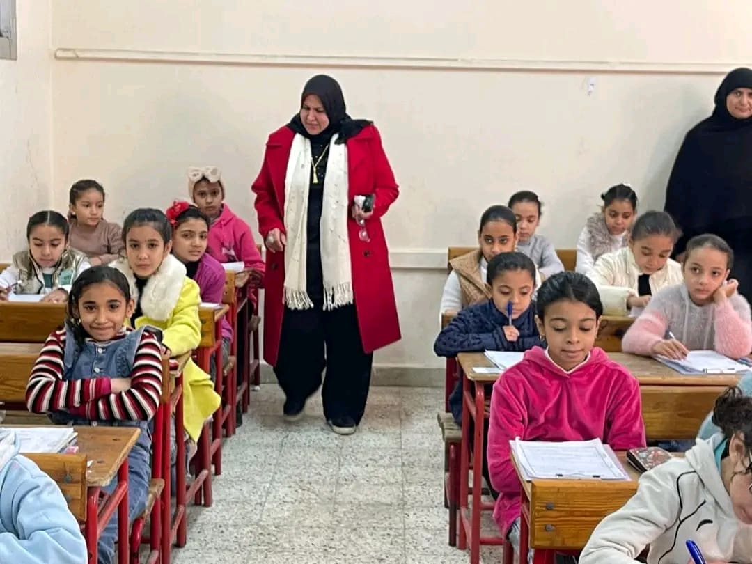1736673468309 الفصل مدير التعليم العام تتابع امتحانات النقل بإدارة شبين الكوم موقع في الجامعة