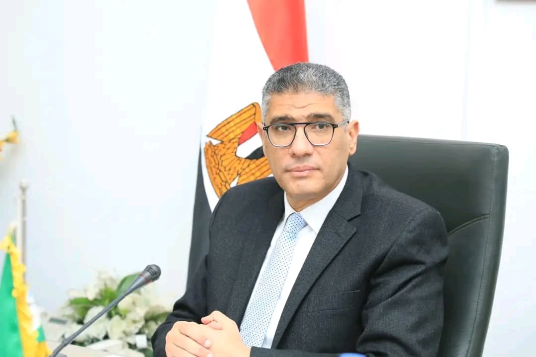 1736690695953 مطروح محافظ الجيزة: توفير جميع سبل الراحة للطلبة وضمان الشفافية ومنع الغش موقع في الجامعة