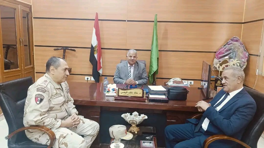 قائد قطاع الفيوم للتأسيس العسكري يشيد بانضباط اللجان الامتحانية على مستوى المحافظة 1 1736867606870 العسكري قائد قطاع الفيوم للتأسيس العسكري يشيد بانضباط اللجان الامتحانية على مستوى المحافظة موقع في الجامعة