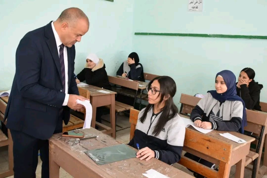 1737373629622 سوهاج انتظام وهدوء لجان امتحان اللغة العربية للشهادة الإعدادية ببورسعيد.. والغرباوي يطمئن موقع في الجامعة