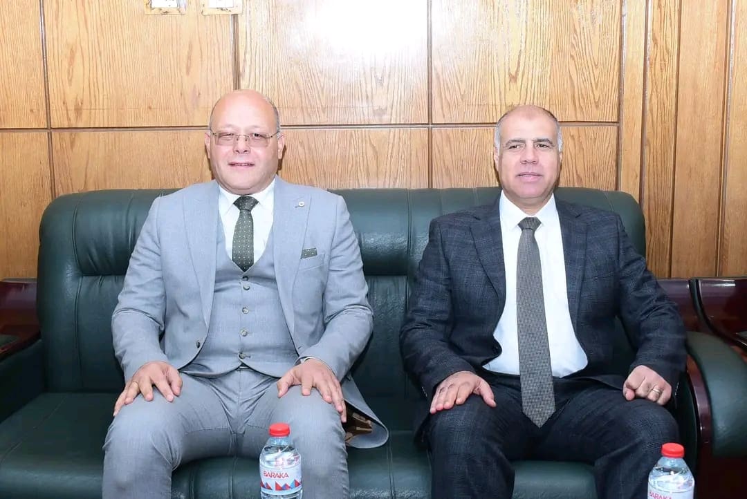 1737819491154 تعليم رئيس جامعة سوهاج يهنئ القيادات الأمنية بالمحافظة بمناسبة عيد الشرطة الـ ٧٣ مثمنًا ما يقدموه موقع في الجامعة