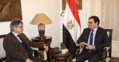 وزير الثقافة يبحث آفاق التعاون مع الشركة المتحدة للخدمات الإعلامية 20 36f22b42 713d 4e72 b0fa e76a00bfb10d جامعة القاهرة وزير الثقافة يبحث آفاق التعاون مع الشركة المتحدة للخدمات الإعلامية موقع في الجامعة
