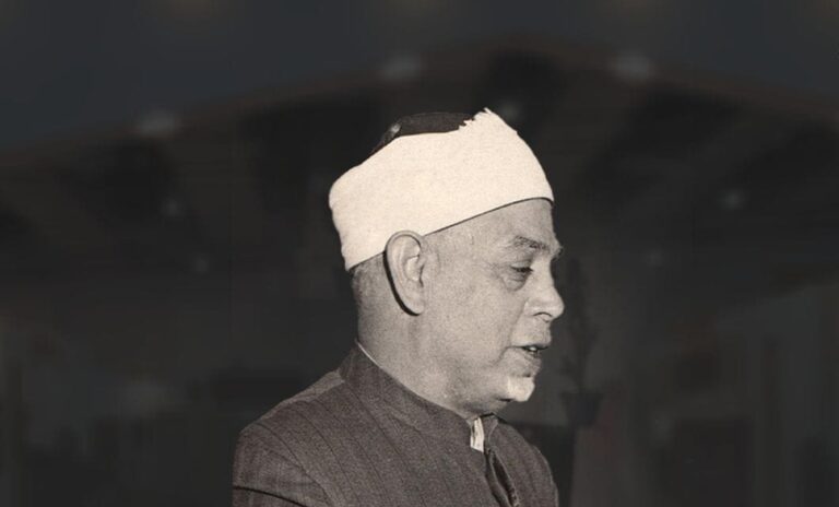بعد اختياره شخصية جناح الأزهر بمعرض الكتاب.. لمحات من حياة العلامة الشيخ محمد عبدالله دراز 4 472912232 628164573115802 1857960548939023219 n e1736705282158 جامعة حلوان بعد اختياره شخصية جناح الأزهر بمعرض الكتاب.. لمحات من حياة العلامة الشيخ محمد عبدالله دراز موقع في الجامعة