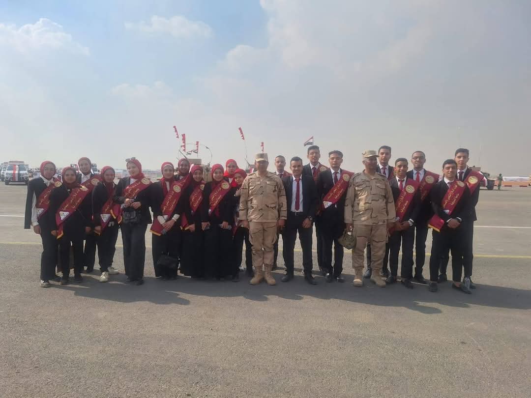 FB IMG 1738332368819 جامعة الإسماعيلية الجديدة الأهلية طلاب جامعة المنوفية تشهد اصطفاف عناصر من الجيش المصرى بقاعدة المشير طنطاوي بالهايكستب موقع في الجامعة