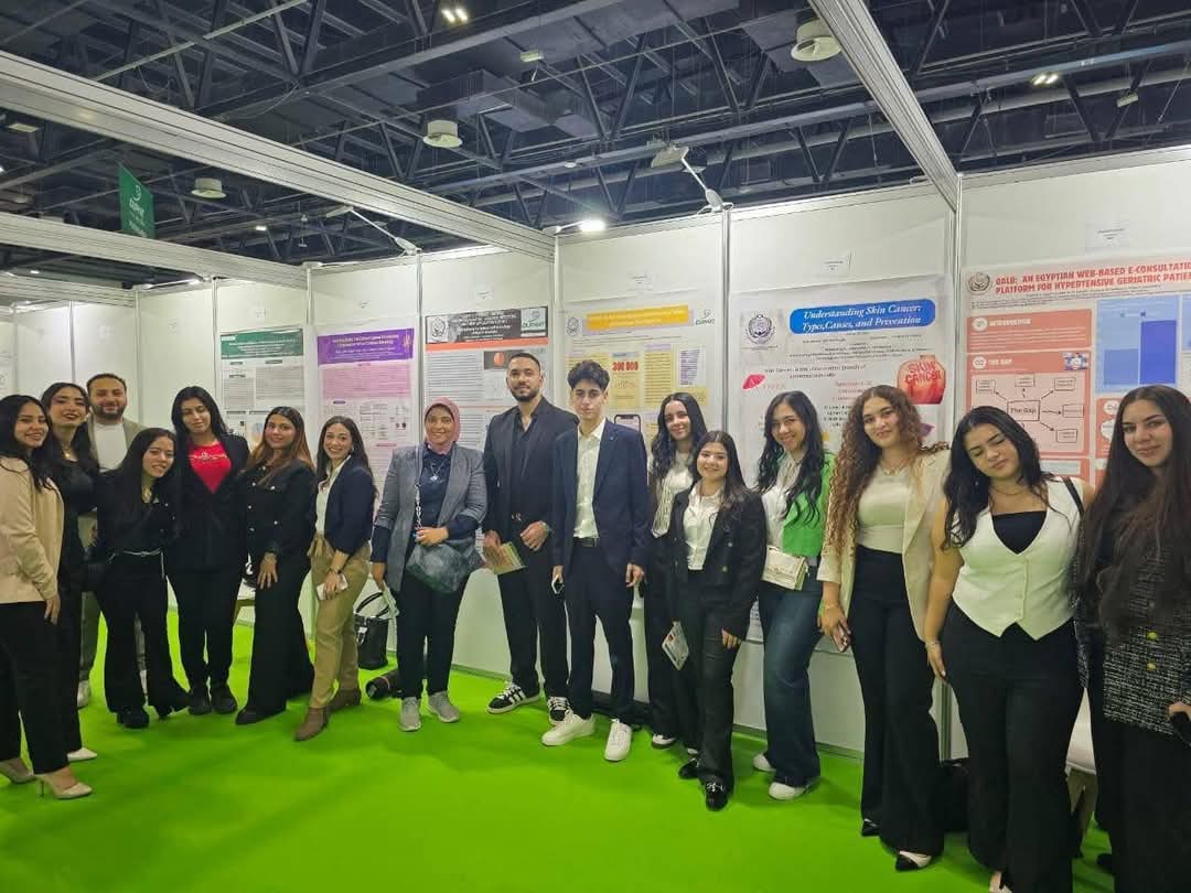 IMG 20250111 WA0036 نائب رئيس القاهرة كلية الصيدلة بالأكاديمية العربية تفوز ب3 جوائز في المؤتمر الدولي DUPHAT 2025 بدبي موقع في الجامعة