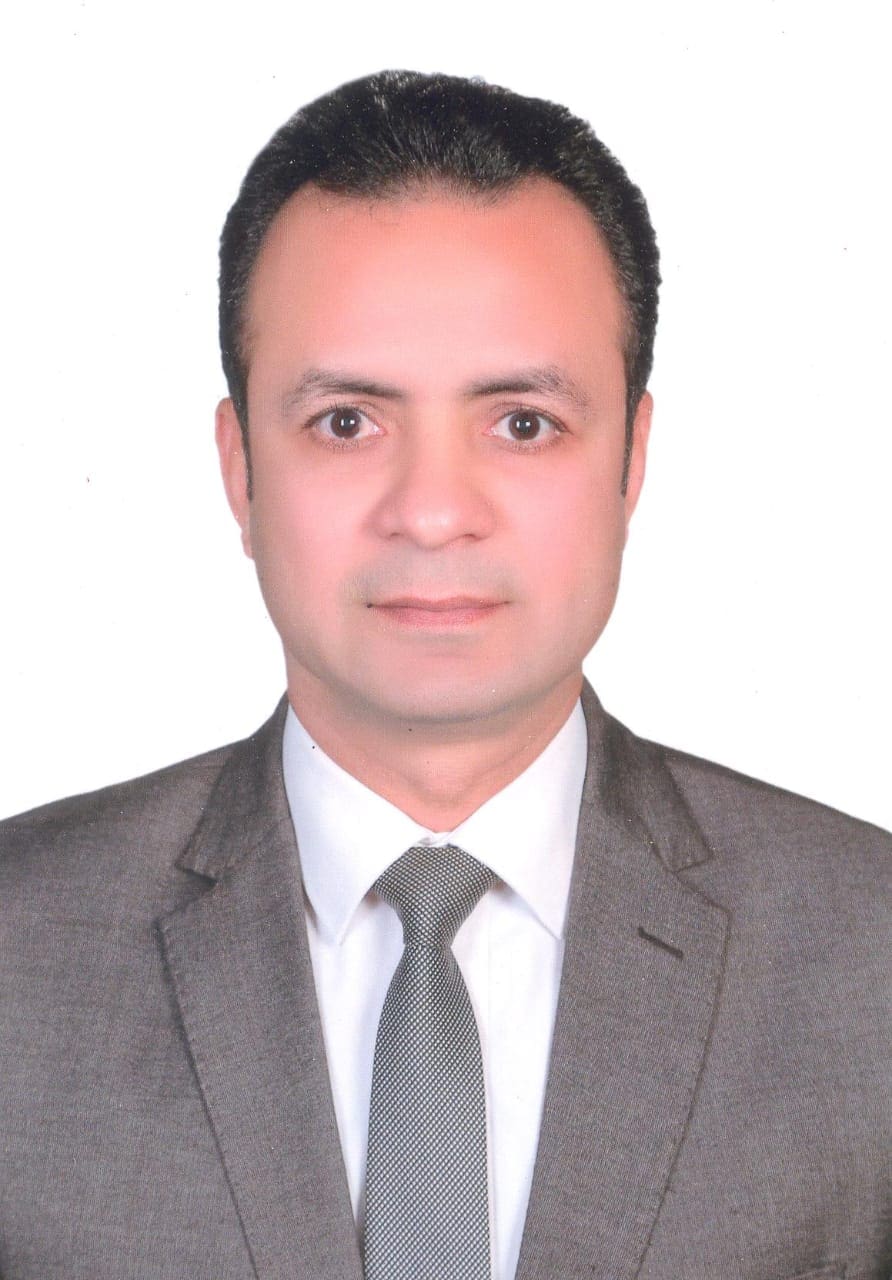 IMG 20250129 WA0058 شباب الدكتور ياسر الجوهري يكتب: علي معلول من صفاقس إلى القلعة الحمراء موقع في الجامعة