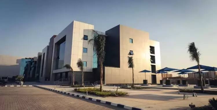 IMG 7674 جامعة المدينة جامعة المدينة تعلن فتح باب القبول في تنسيق التيرم الثاني مع خصومات تصل إلى 40% موقع في الجامعة