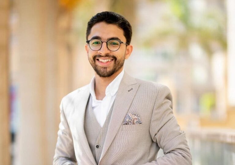 نور الدين عادل: رحلة نجاح من طالب جامعي إلى سفير للتعليم العالي في مصر 9 ac88b810 54e2 497e 8217 0074051a2e22 e1736957477306 وزير الثقافة نور الدين عادل: رحلة نجاح من طالب جامعي إلى سفير للتعليم العالي في مصر موقع في الجامعة