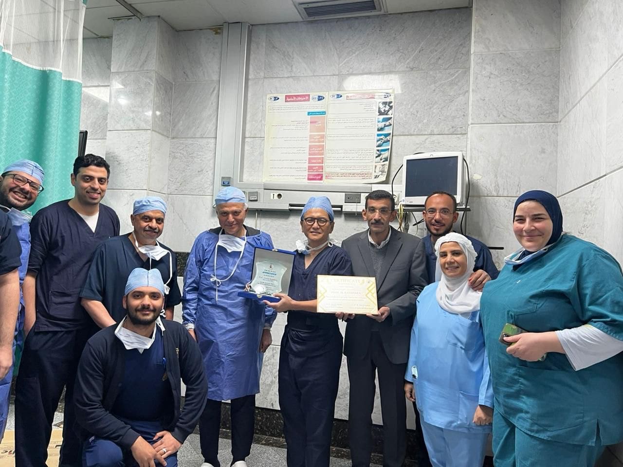 فريق طبي بقصر العينى يشارك خبيرا يابانيا عالميا في إجراء جراحتين معقدتين لحالتي زراعة كبد بالمنيل الجامعي التخصصي 1 b8b50dcf 6757 4486 a038 e63cba83d637 قصر العينى فريق طبي بقصر العينى يشارك خبيرا يابانيا عالميا في إجراء جراحتين معقدتين لحالتي زراعة كبد بالمنيل الجامعي التخصصي موقع في الجامعة