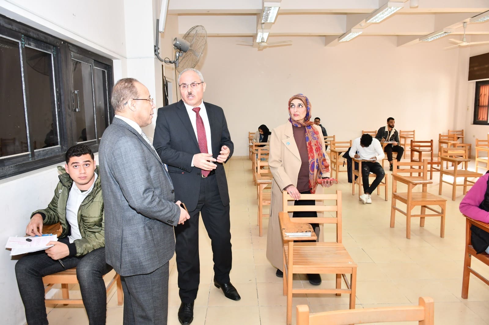 c8904943 0f6b 4e2c b7f0 eae7b1e15b1e جامعة الإسماعيلية الجديدة الأهلية رئيس جامعة قناة السويس يتفقد لجان امتحانات كلية السياحة والفنادق موقع في الجامعة