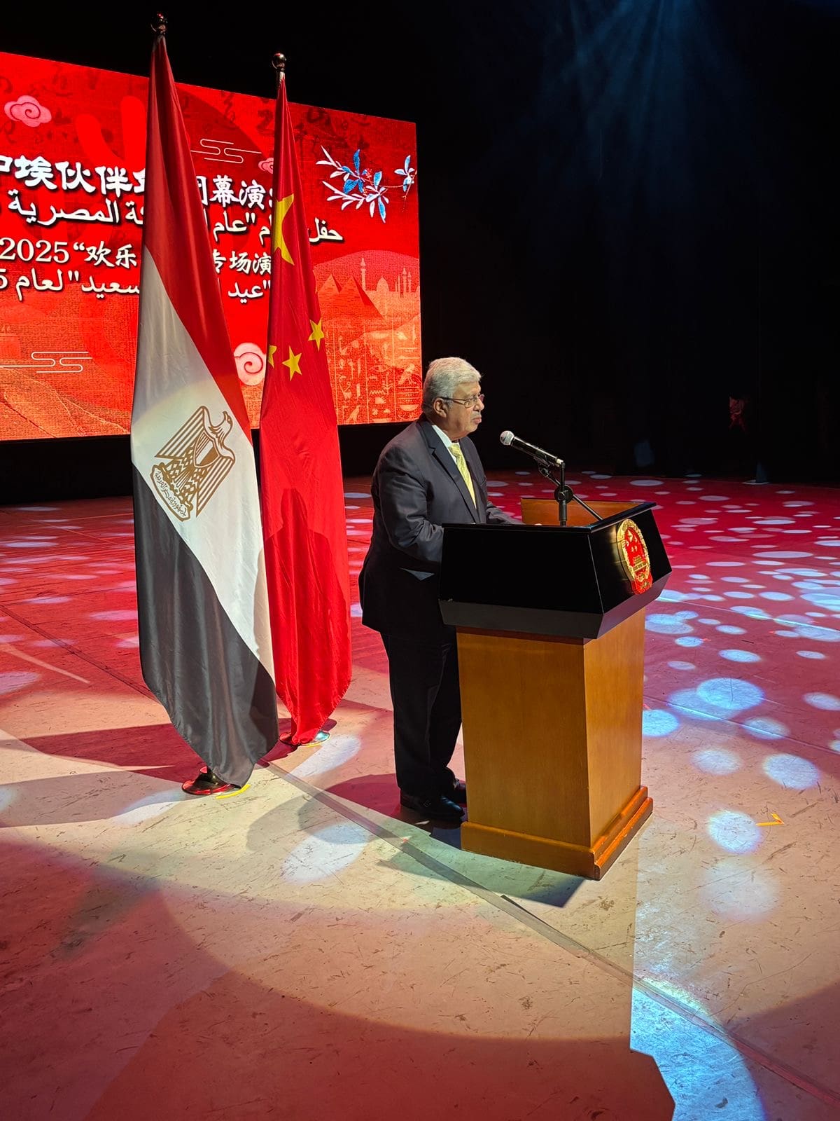 fb14540a d85d 490c 8e6b 7cbde59d72f2 معرض الكتاب وزير التعليم العالى يشارك في حفل ختام عام الشراكة المصرية الصينية موقع في الجامعة