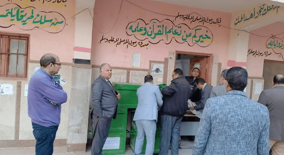 received 600339839595258 الإعدادية الأزهرية قبيصي يتفقد مركز توزيع أسئلة امتحانات الشهادة الإعدادية بشرق الفيوم للاطمئنان على الجاهزية موقع في الجامعة