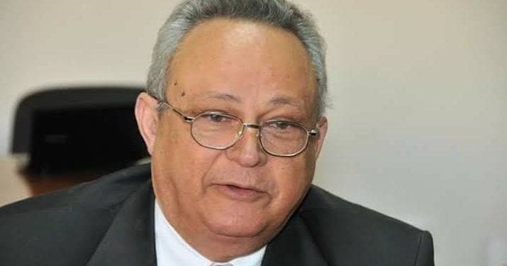 الدكتور أحمد زايد رئيسًا لقطاع الآداب بالمجلس الأعلى للجامعات ونجيب التلاوي أمينا 1 الدكتور أحمد زايد المجلس الأعلى للجامعات الدكتور أحمد زايد رئيسًا لقطاع الآداب بالمجلس الأعلى للجامعات ونجيب التلاوي أمينا موقع في الجامعة