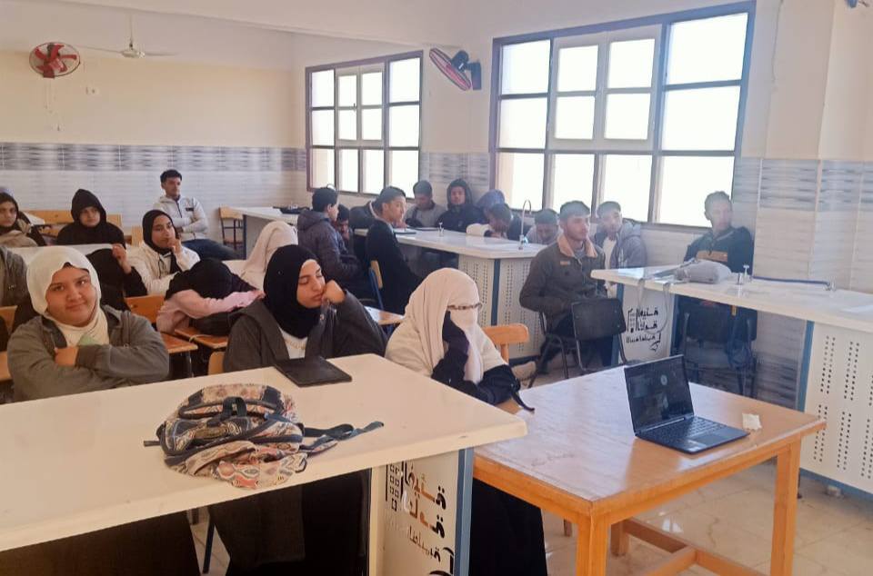 بث مباشر لمحاضرات الثانوية العامة من الفرافرة الثانوية لمدرسة أبو منقار 1 الوادي الجديد تعليم مدرسة أبو منقار بث مباشر لمحاضرات الثانوية العامة من الفرافرة الثانوية لمدرسة أبو منقار موقع في الجامعة
