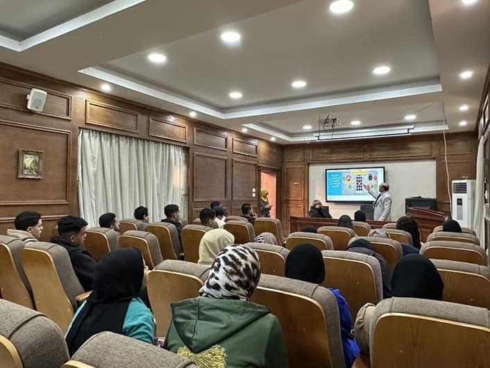 جامعة الأقصر تواصل تنظيم ندوات التثقيف الرقمي بعنوان: "المراهنات والمقامرة عبر الانترنت ومخاطر الدارك ويب" 13 جامعة الأقصر 2 جامعة القاهرة جامعة الأقصر تواصل تنظيم ندوات التثقيف الرقمي بعنوان: "المراهنات والمقامرة عبر الانترنت ومخاطر الدارك ويب" موقع في الجامعة