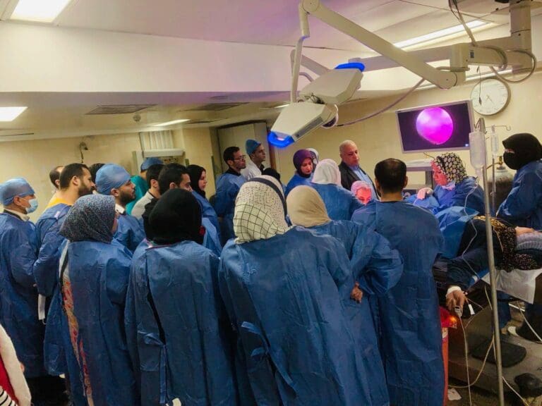قسم النساء والتوليد جامعة سوهاج: إجراء 20 عملية بمناظير الرحم التشخيصية خلال ورشة عمل 2 جامعة سوهاج سوهاج قسم النساء والتوليد جامعة سوهاج: إجراء 20 عملية بمناظير الرحم التشخيصية خلال ورشة عمل موقع في الجامعة