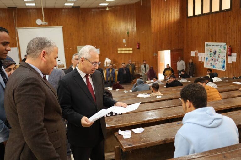 جدول امتحانات الثانوية العامة 2025 للشعب الثلاثة "النظامين القديم والجديد" 3 رئيس جامعة المنيا