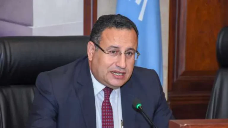 قرار جمهوري بتعيين عبد العزيز قنصوه رئيسًا لجامعة الإسكندرية لمدة 4 سنوات 26 قنصوه هلال قرار جمهوري بتعيين عبد العزيز قنصوه رئيسًا لجامعة الإسكندرية لمدة 4 سنوات موقع في الجامعة