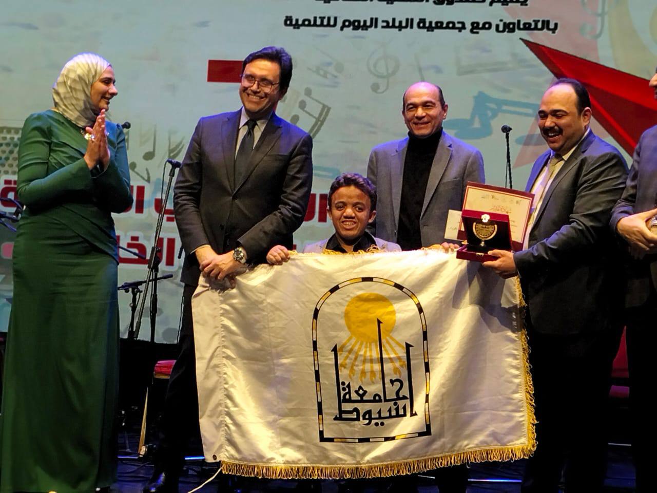 مسابقة المواهب الذهبية مسابقة المواهب الذهبية طلاب جامعة أسيوط من ذوي الهمم يحصدون 4 جوائز في مسابقة المواهب الذهبية موقع في الجامعة