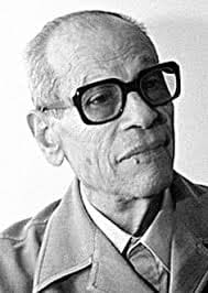 "نجيب محفوظ بين النص الروائي والعرض البصري" في مجلة "مصر المحروسة" 28 نجيب محفوظ عين شمس "نجيب محفوظ بين النص الروائي والعرض البصري" في مجلة "مصر المحروسة" موقع في الجامعة