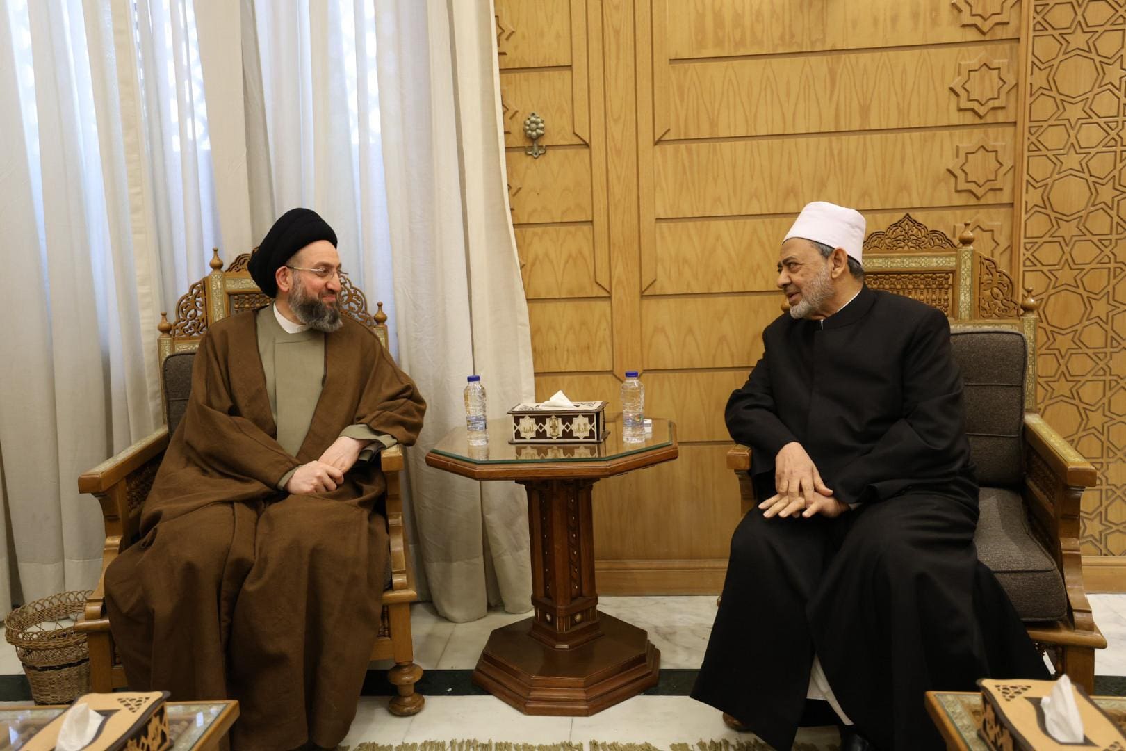 03c678c7 2568 4d52 9126 d6635afde471 شيخ الأزهر شيخ الأزهر: الوحدة هي السبيل الوحيدة نحو نهضة أمتنا العربية والإسلامية ولا سبيل سواها موقع في الجامعة