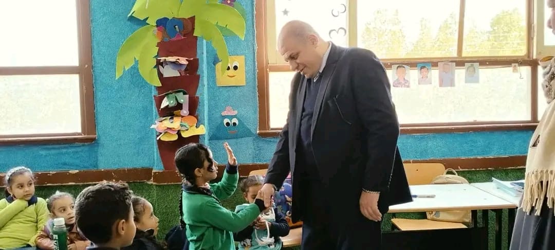 خلال جولة مفاجئة على 6 إدارات.. إحالة عدد من مشرفي الأدوار والأمن بتعليم قنا للتحقيق 1 1739122965954 قنا خلال جولة مفاجئة على 6 إدارات.. إحالة عدد من مشرفي الأدوار والأمن بتعليم قنا للتحقيق موقع في الجامعة