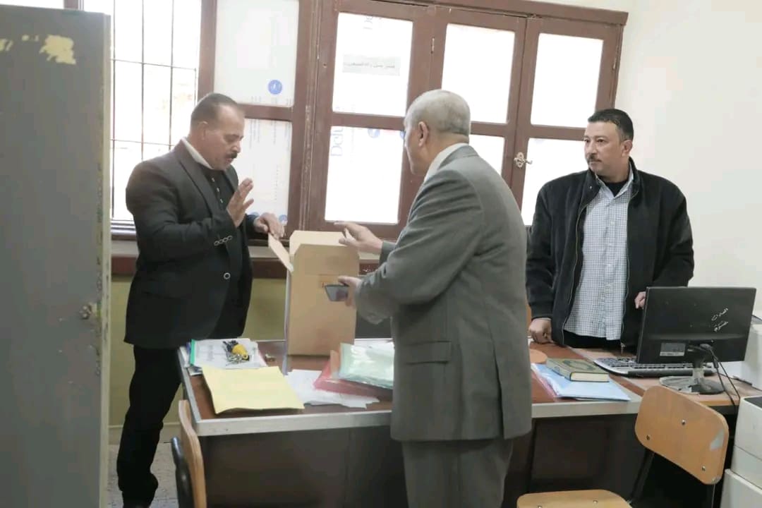 خلال جولته المفاجئة لضبط المنظومة.. وكيل تعليم الوادي الجديد يتفقد ويتابع 1 1739184833073 مفاجئة خلال جولته المفاجئة لضبط المنظومة.. وكيل تعليم الوادي الجديد يتفقد ويتابع موقع في الجامعة