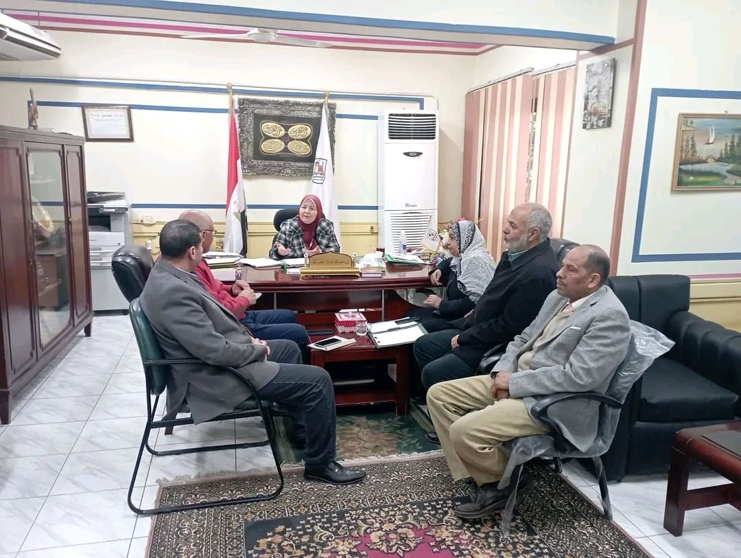 1739897536358 برنامج وكيل تعليم بني سويف تناقش الخطة الاستثمارية للعام الحالي.. تفاصيل موقع في الجامعة