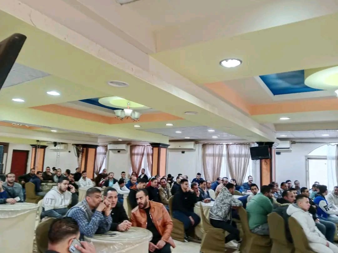 1740069212565 وكيل وكيل الفيوم يشهد ملتقى التوظيف بالتعليم الفني موقع في الجامعة