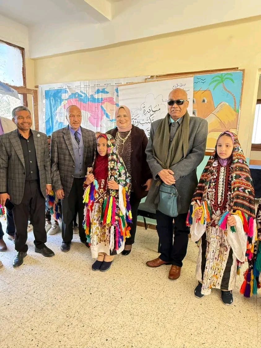 1740409324270 مطروح مدير تعليم مطروح تثمن المستوي اللغوي الجيد لطلاب الصفوف الأولي بالمدارس الابتدائية موقع في الجامعة
