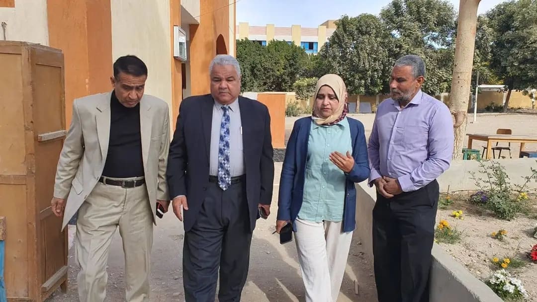 1740409383867 تعليم المنيا تعليم الأقصر: اللائحة المدرسية تعطي كل ذي حقا حقه ابتداءا من المدير وحتى الطالب موقع في الجامعة