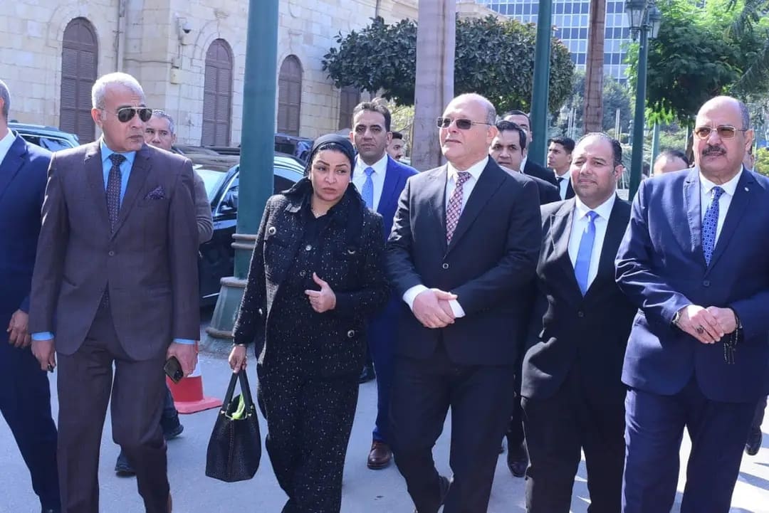 1740422171861 جامعة الأقصر علي هامش زيارة لمجلس النواب.. رئيس جامعة سوهاج والوفد الطلابي يتفقدوا الجمعية الجغرافية والمتحف موقع في الجامعة