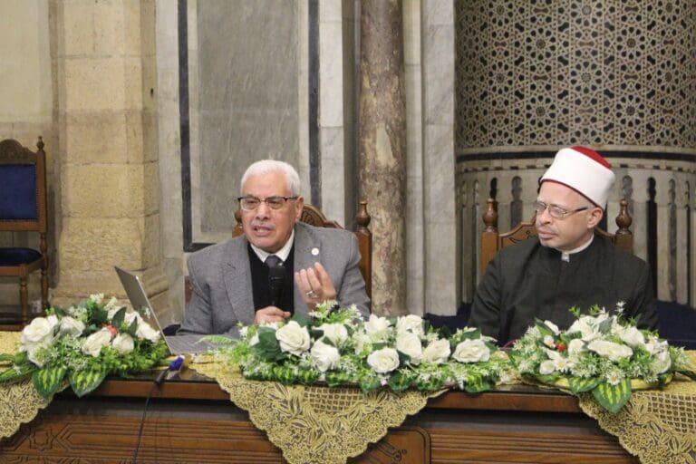 عضو لجنة الإعجاز العلمي: النباتات كائنات حية تمتلك الحواس الخمس وتتواصل مع بعضها بهذه الطريقة 17 2cd632e0 2c5d 4737 9c86 6391739963cd جامعة حلوان عضو لجنة الإعجاز العلمي: النباتات كائنات حية تمتلك الحواس الخمس وتتواصل مع بعضها بهذه الطريقة موقع في الجامعة