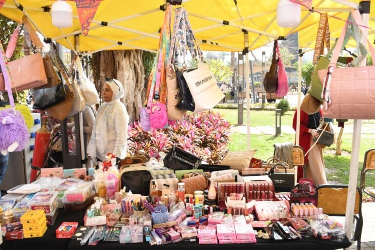 جامعة عين شمس تطلق معرض "أهلًا رمضان" لتوفير السلع الغذائية بأسعار تنافسية 10 2e2d874b 2dcf 4b28 b5ae 382ff7644d37 بنها النموذجي جامعة عين شمس تطلق معرض "أهلًا رمضان" لتوفير السلع الغذائية بأسعار تنافسية موقع في الجامعة