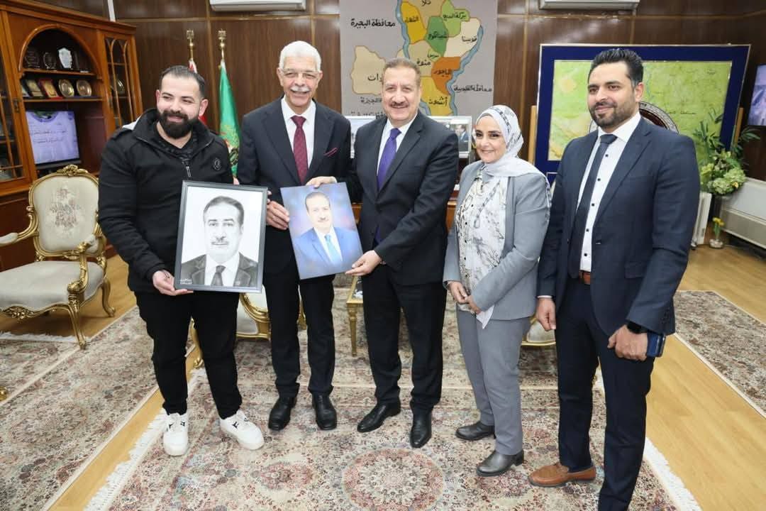 480301899 1138955251362351 3007733742916696964 n جامعة طالب بجامعة المنوفية يهدي المحافظ بورتريه: مجهودك ودعمك كبير موقع في الجامعة