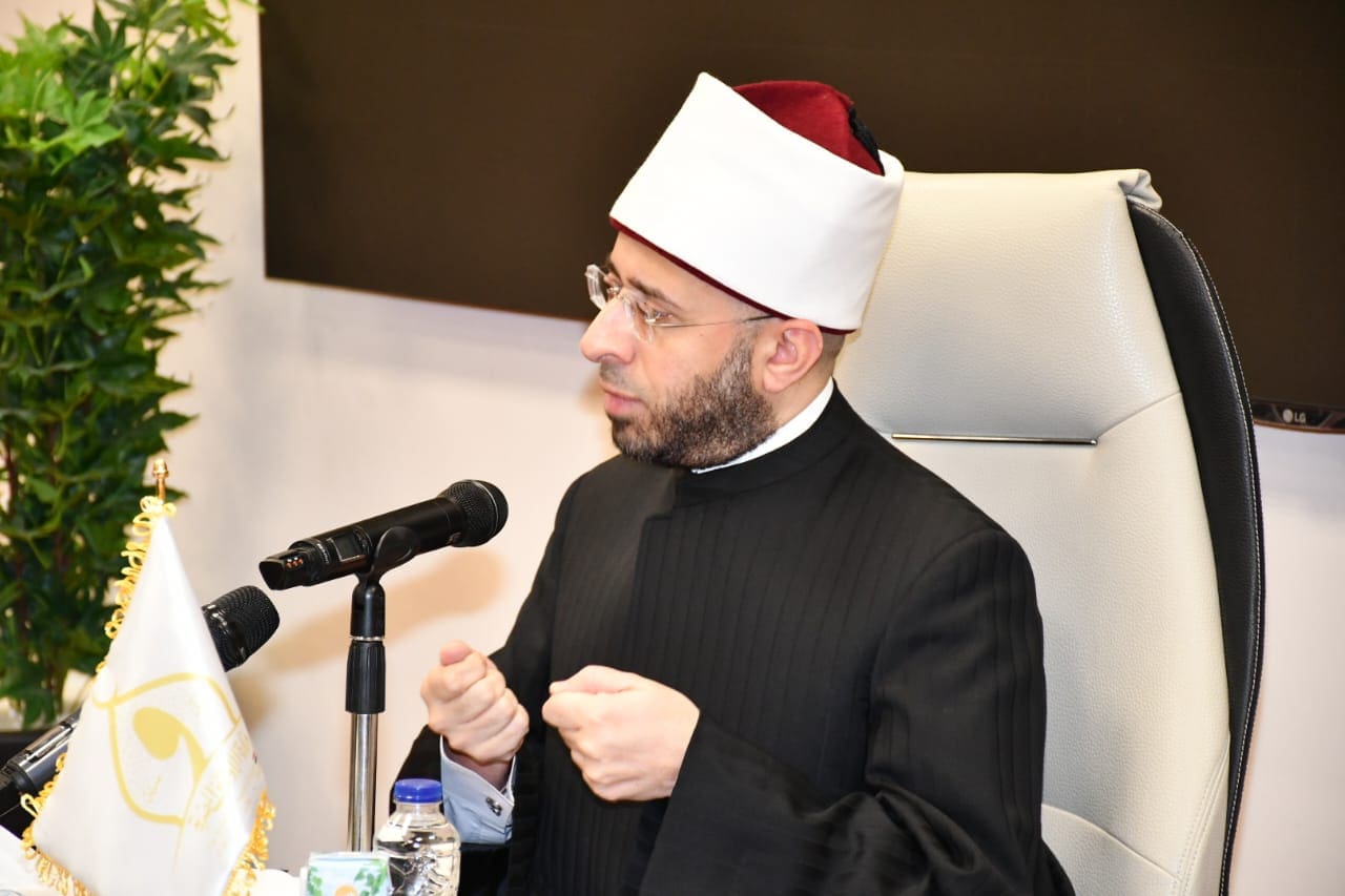 وزير الأوقاف للطلاب: لا انفصال عن السوشيال ميديا ولا ذوبان فيها.. و هذا هو الحل في التعامل معها 1 8aed8569 2d7f 4458 bb3e af12b564bca0 وزير الأوقاف وزير الأوقاف للطلاب: لا انفصال عن السوشيال ميديا ولا ذوبان فيها.. و هذا هو الحل في التعامل معها موقع في الجامعة