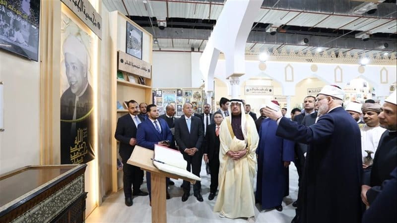 950 مفتي الجمهورية من إصدارات قطاع المعاهد.. جناح الأزهر بمعرض الكتاب يقدم لزواره ٨ كتب في القراءات وعلوم القرآن موقع في الجامعة