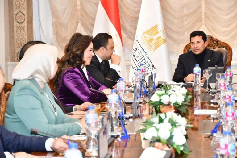 وزير الشباب يوقع مذكرة تفاهم مع تنسيقية شباب الأحزاب والسياسيين لدعم وتمكين الشباب 17 FB IMG 1738749959938 جامعة عين شمس وزير الشباب يوقع مذكرة تفاهم مع تنسيقية شباب الأحزاب والسياسيين لدعم وتمكين الشباب موقع في الجامعة