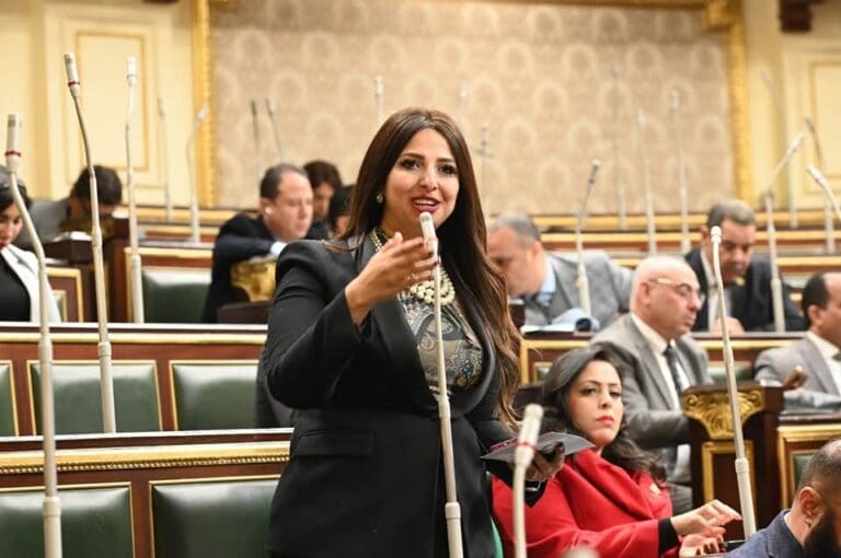 نشوى الشريف نائبة التنسيقية: اتفاقيات التنقيب على البترول تصنع عمالة وكوادر وطنيه فى المستقبل 18 FB IMG 1739108464826 جامعة حلوان نشوى الشريف نائبة التنسيقية: اتفاقيات التنقيب على البترول تصنع عمالة وكوادر وطنيه فى المستقبل موقع في الجامعة