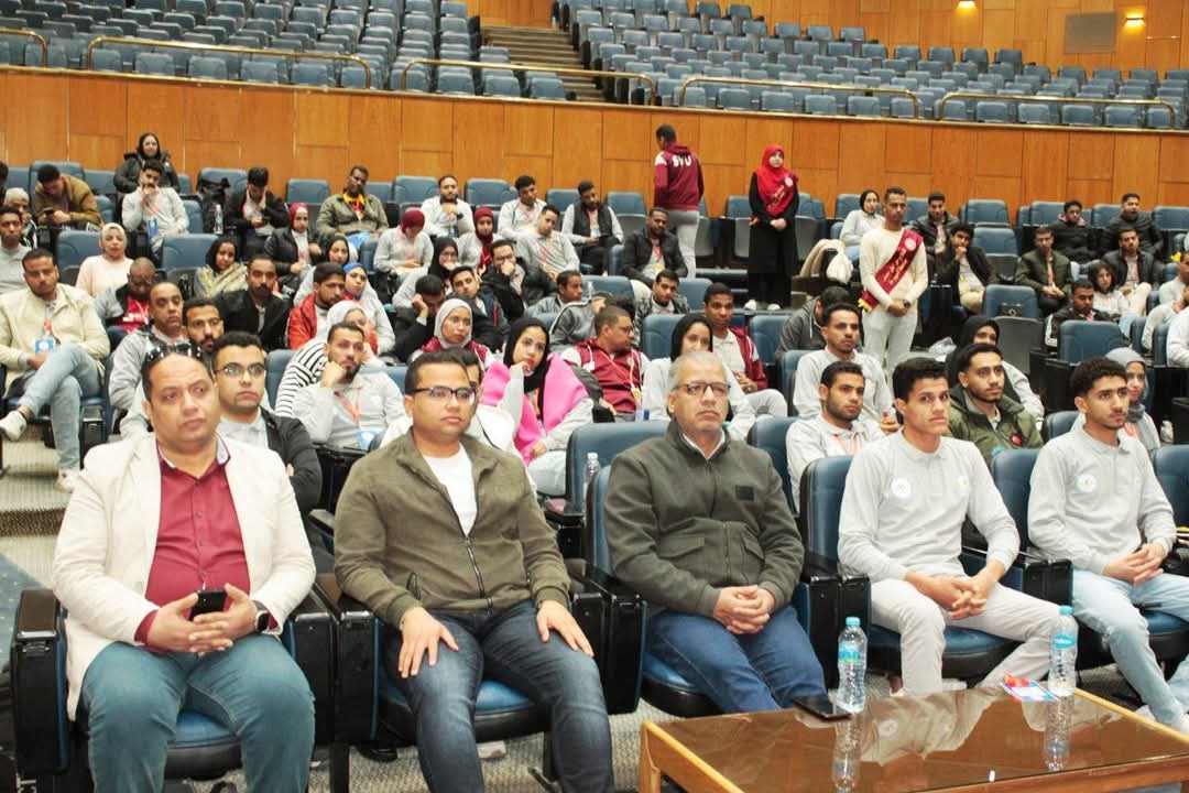 ملتقى قادة اتحادات طلاب الجامعات بجامعة أسيوط ينظّم محاضرة بعنوان "فنون الإتيكيت والبروتوكول والمراسم" 1 FB IMG 1739372908520 قادة ملتقى قادة اتحادات طلاب الجامعات بجامعة أسيوط ينظّم محاضرة بعنوان "فنون الإتيكيت والبروتوكول والمراسم" موقع في الجامعة