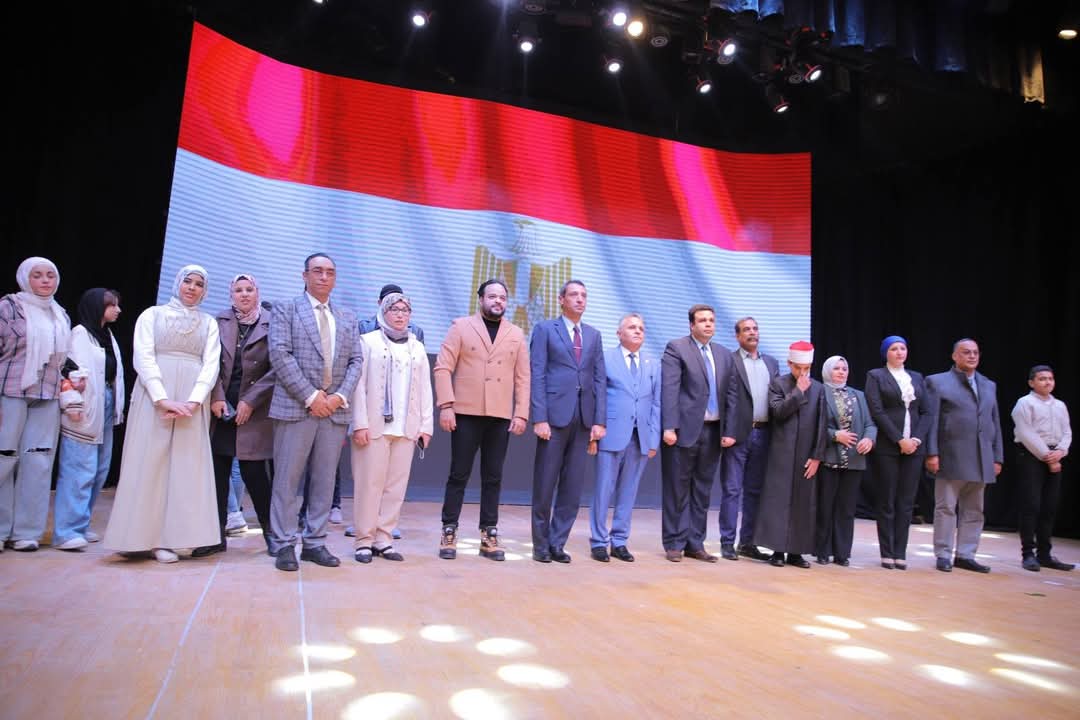 FB IMG 1739379207471 جامعة الإسماعيلية الجديدة الأهلية رئيس جامعة السويس: ثقتُنا مطلقةّ في كافةِ الاجراءاتِ والتدابيرِ التي تقومُ بها الدولة بقيادة الرئيس السيسي موقع في الجامعة