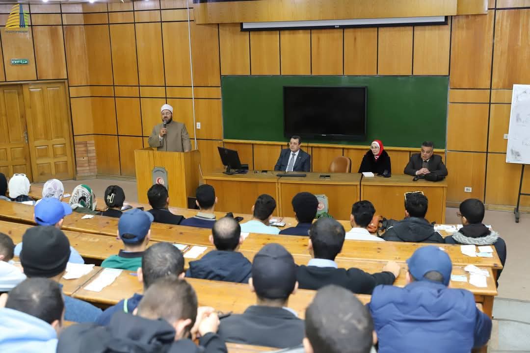 FB IMG 1740129625018 الجامعة الصينية طب الإسكندرية تنظم ندوة طلابية "معركة الوعي" موقع في الجامعة