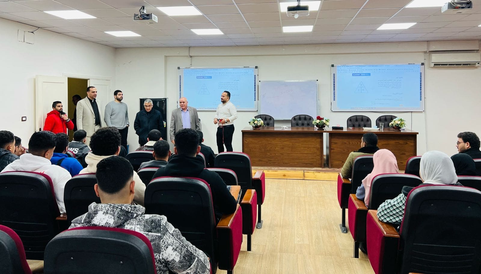 IMG 20250212 WA0039 صيدلية ورشة عمل لتطوير المهارات التقنية لموظفي كلية طب الأسنان جامعة عين شمس موقع في الجامعة