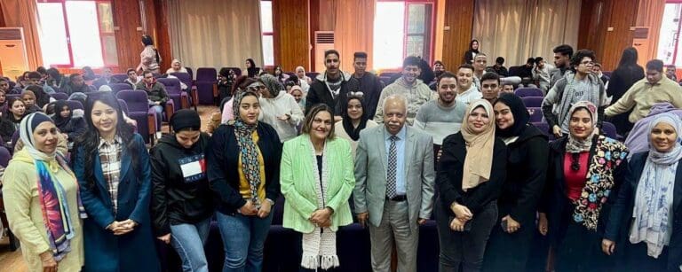 الكاتب الصحفي والإعلامي الكبير حمدي رزق في ندوة بكلية الإعلام جامعة 6 أكتوبر 11 IMG 20250218 WA0203 بنها النموذجي الكاتب الصحفي والإعلامي الكبير حمدي رزق في ندوة بكلية الإعلام جامعة 6 أكتوبر موقع في الجامعة