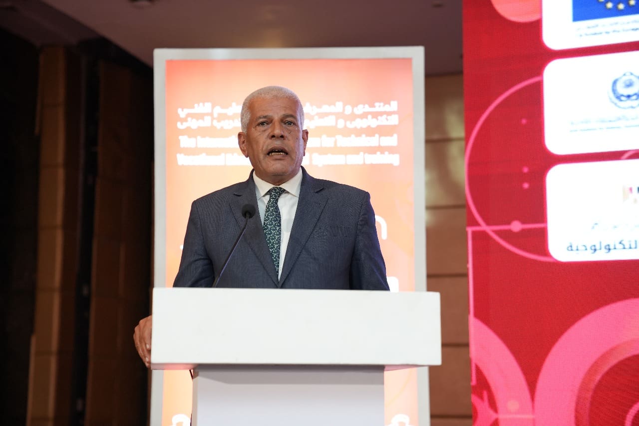 IMG 20250219 WA0089 اللغة اليابانية بالمدارس المصرية نقيب الزراعيين: 4 مناهج جديدة بكليات الزراعة  موقع في الجامعة