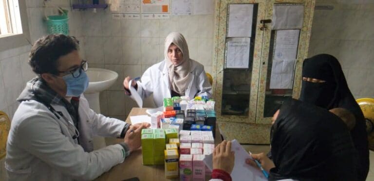 "أنت الحياة".. جامعة بنها تنظم قافلة طبية بقرية كفر حجازى بالتنسيق مع حياة كريمة 28 IMG 20250221 WA0121 محافظ "أنت الحياة".. جامعة بنها تنظم قافلة طبية بقرية كفر حجازى بالتنسيق مع حياة كريمة موقع في الجامعة
