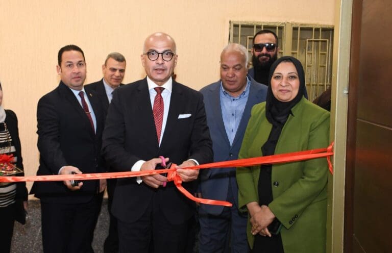 رئيس جامعة عين شمس يفتتح مبنى المدينة الجامعية طالبات بعد تطويره 20 IMG 20250225 WA0131 رئيس رئيس جامعة عين شمس يفتتح مبنى المدينة الجامعية طالبات بعد تطويره موقع في الجامعة