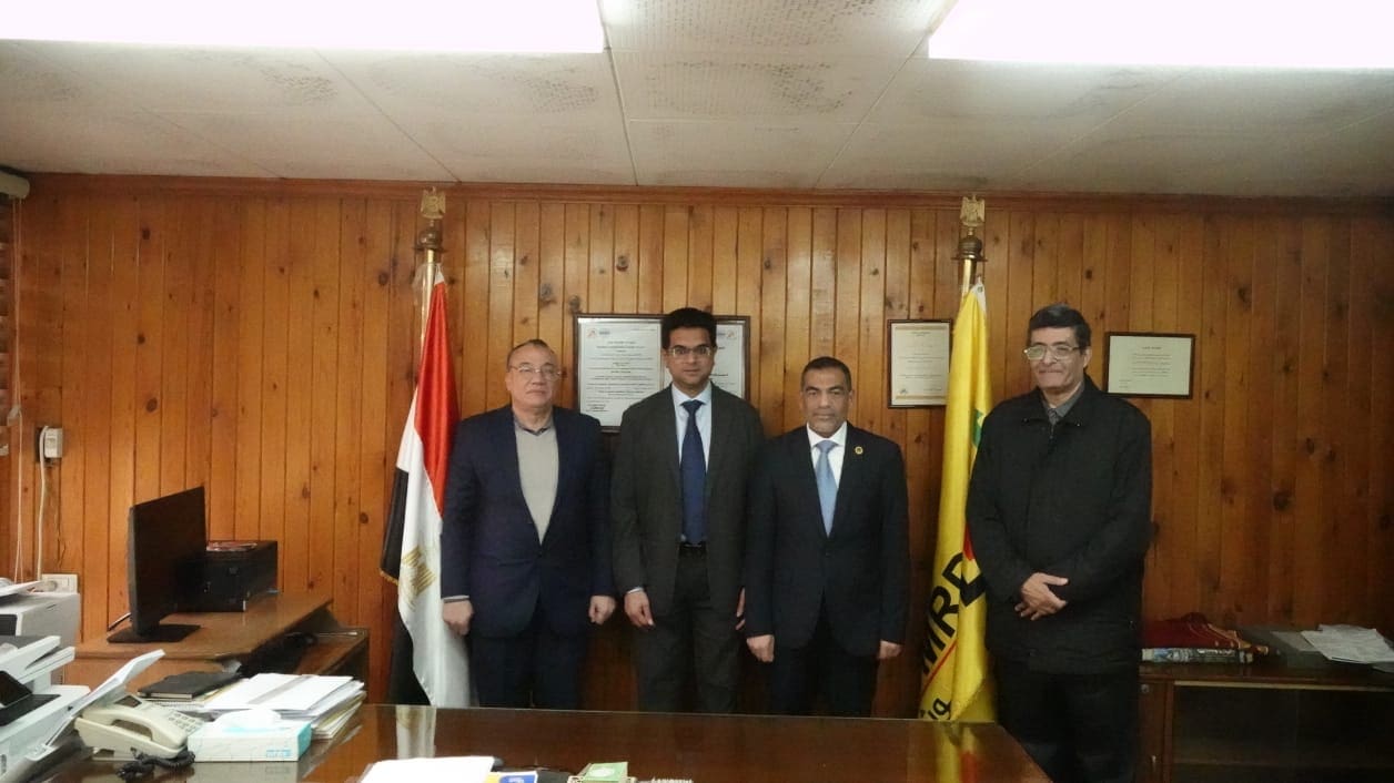 مركز بحوث وتطوير الفلزات" يناقش التعاون مع ماليزيا في مجال الطاقة الشمسية ة لإنتاج الهيدروجين الأخضر 1 b1922857 0c14 49aa ab20 1757d4fe08c1 الفلزات مركز بحوث وتطوير الفلزات" يناقش التعاون مع ماليزيا في مجال الطاقة الشمسية ة لإنتاج الهيدروجين الأخضر موقع في الجامعة