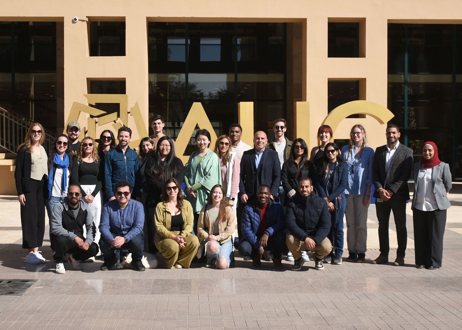 الجامعة الأمريكية بالقاهرة تستضيف طلاب جامعة كولومبيا في تجربة تعليمية عالمية 1 e103c372 7eb7 485e 995b 31e8b9b775e4 الجامعة الأمريكية الجامعة الأمريكية بالقاهرة تستضيف طلاب جامعة كولومبيا في تجربة تعليمية عالمية موقع في الجامعة