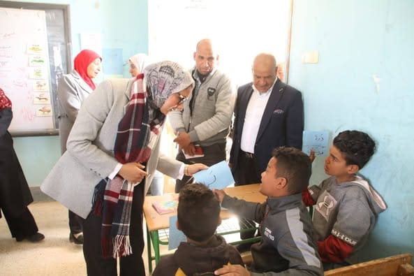 received 1172292661135529 وكيل نائب محافظ الوادي الجديد تتابع عمل المدارس بقرى الأربعين بباريس موقع في الجامعة